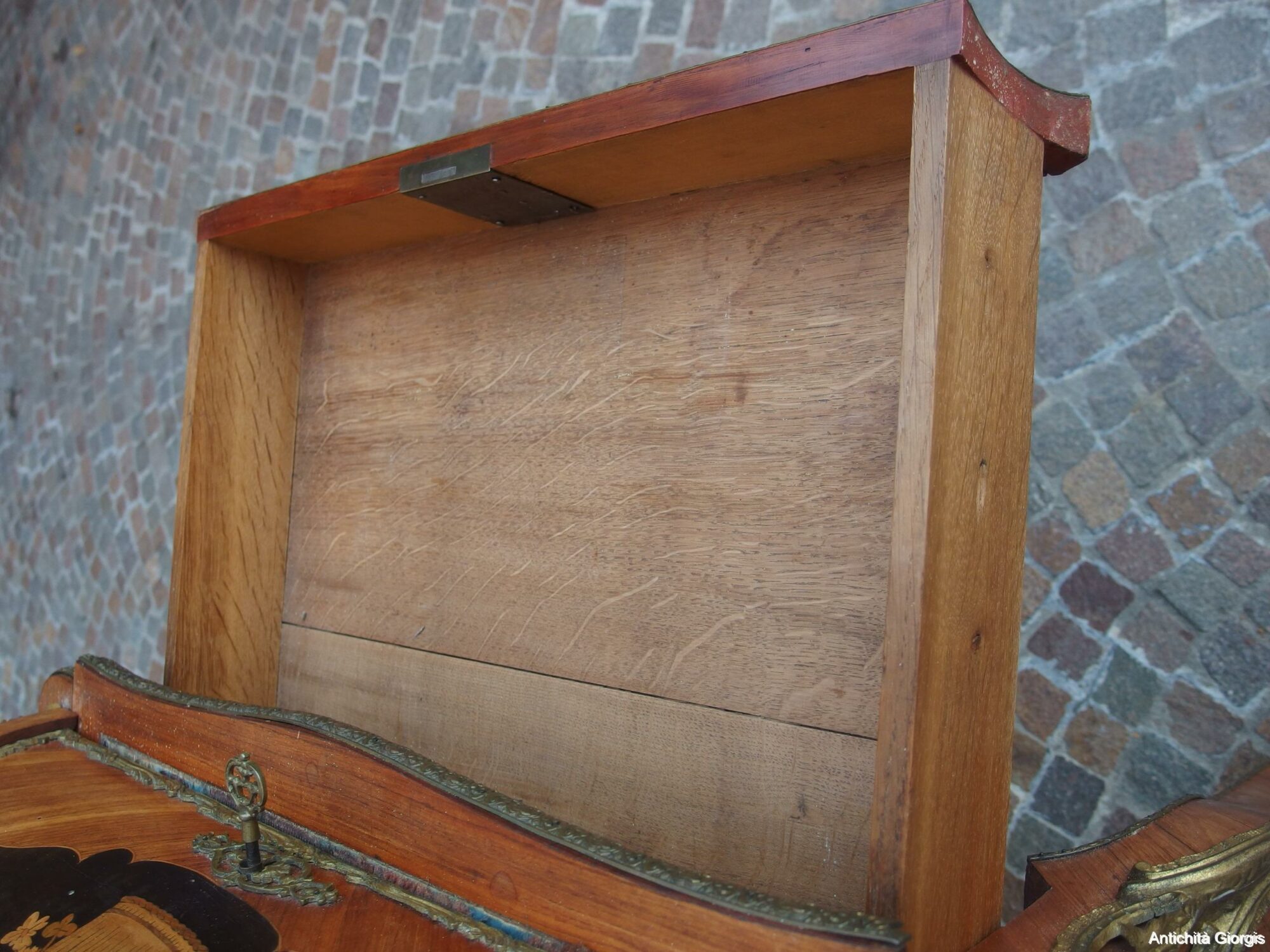 RIBALTA INTARSIATA  IN LEGNO DI ROSE STILE NAPOLEONE III - immagine 16