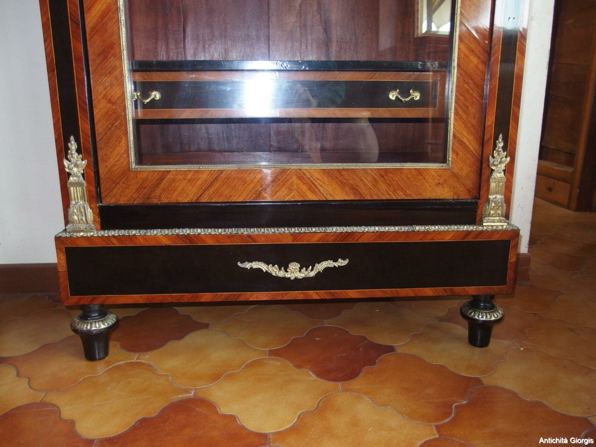 VETRINA A UNA PORTA STILE NAPOLEONE III - immagine 4