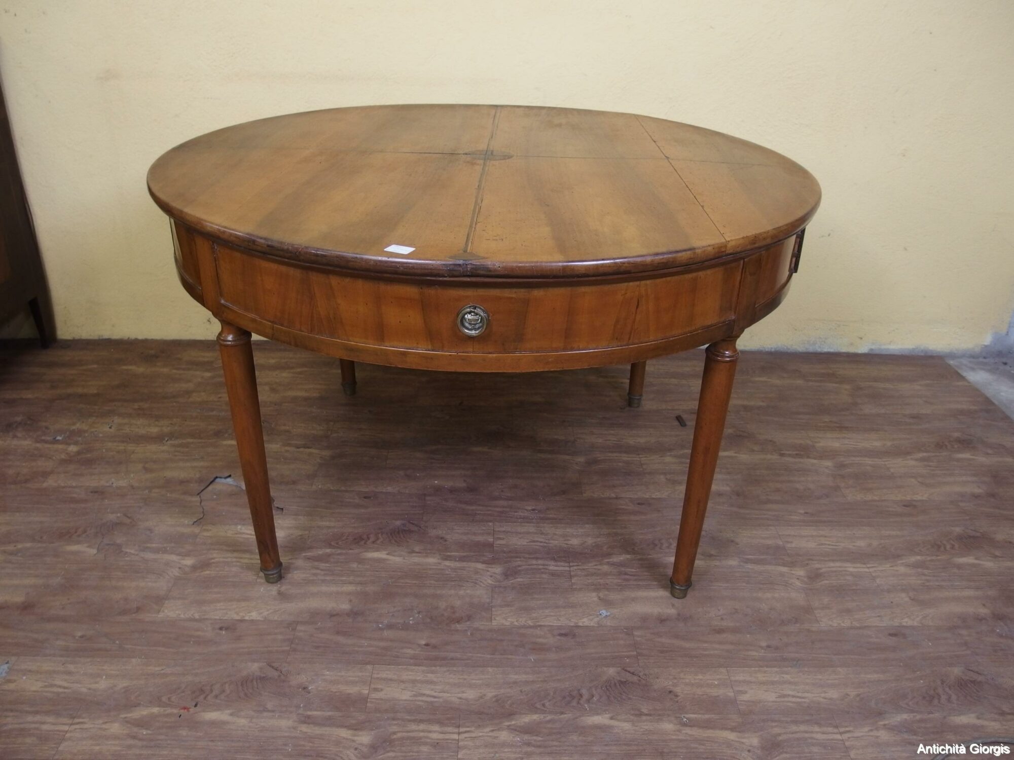 TAVOLO ROTONDO IN NOCE STILE DIRETTORIO PIEMONTESE EPOCA 800