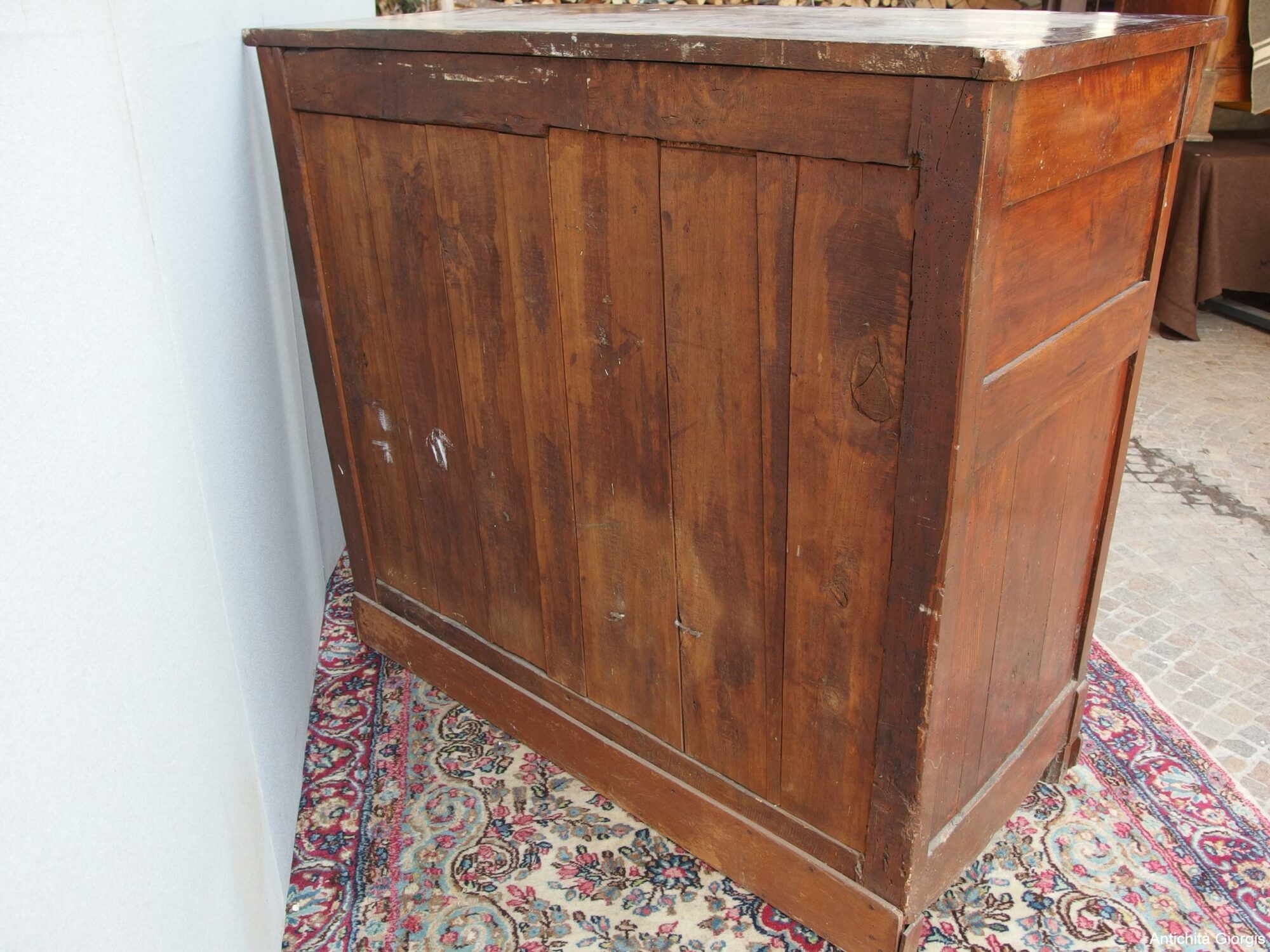 CREDENZA IN NOCE A DUE PORTE E UN CASSETTO EPOCA 800 - immagine 5