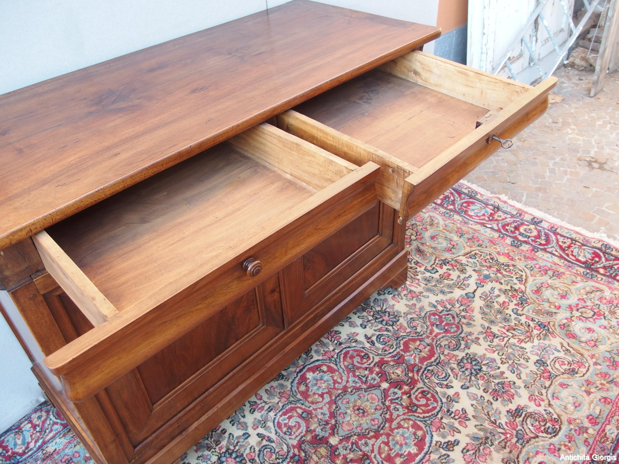 CREDENZA CAPUCCINA IN NOCE A DUE PORTE EPOCA 800 RESTAURATA - immagine 5