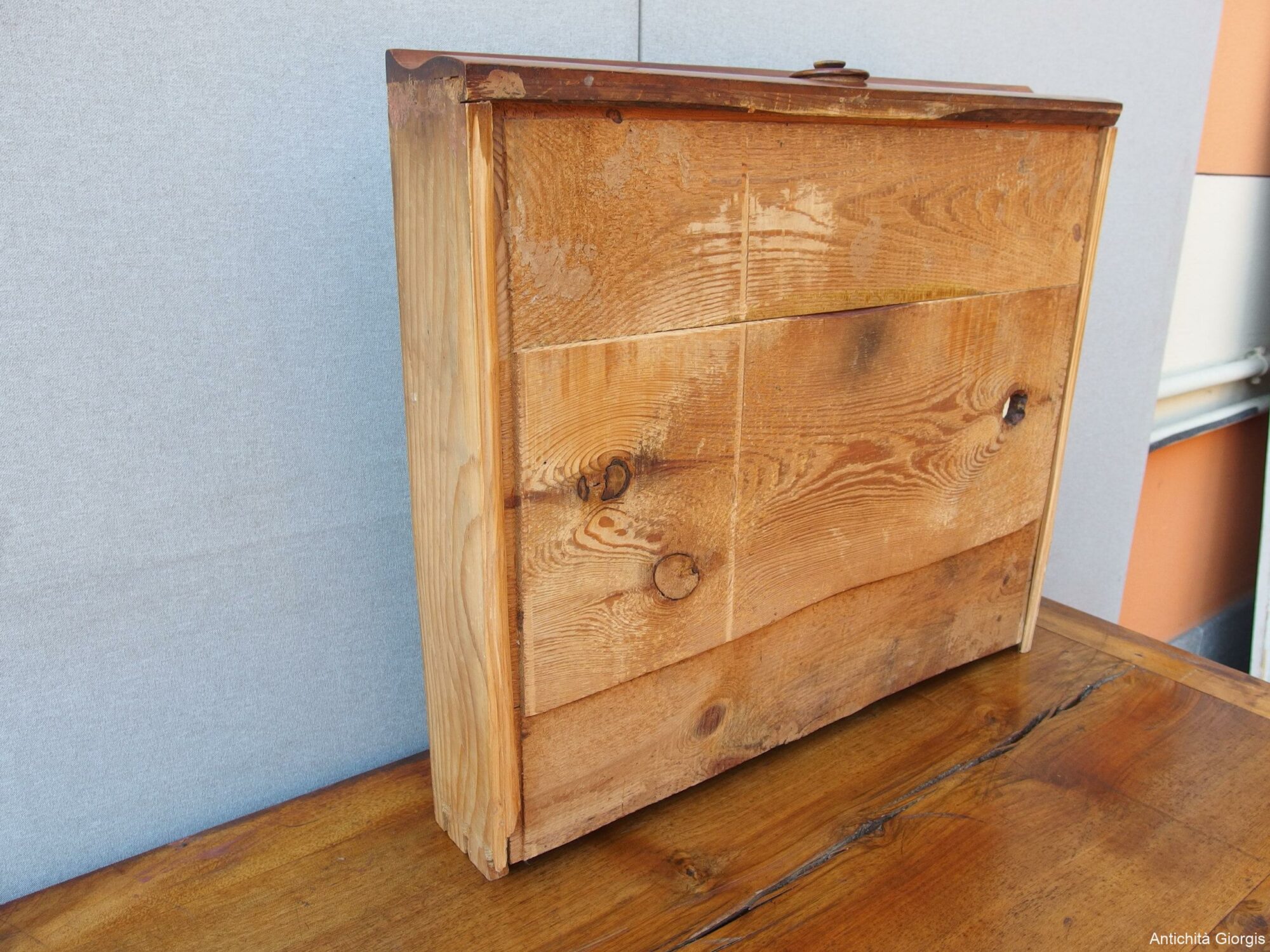CREDENZA CAPUCCINO A DUE PORTE E TRE CASSETTI IN NOCE FRANCIA - immagine 7