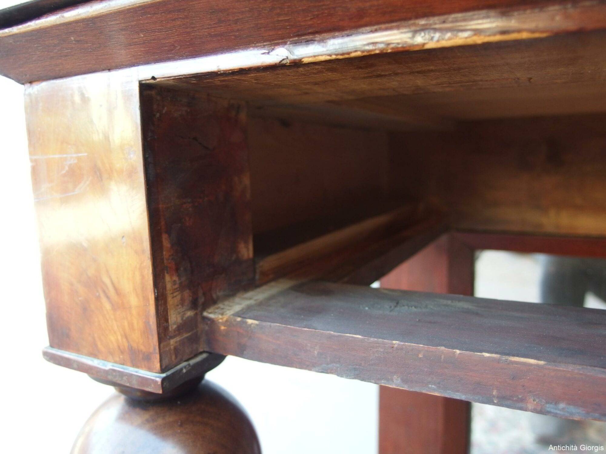CONSOLE STILE IMPERO CON COLONNE EPOCA 800 IN PIUMA DI MOGANO - immagine 9