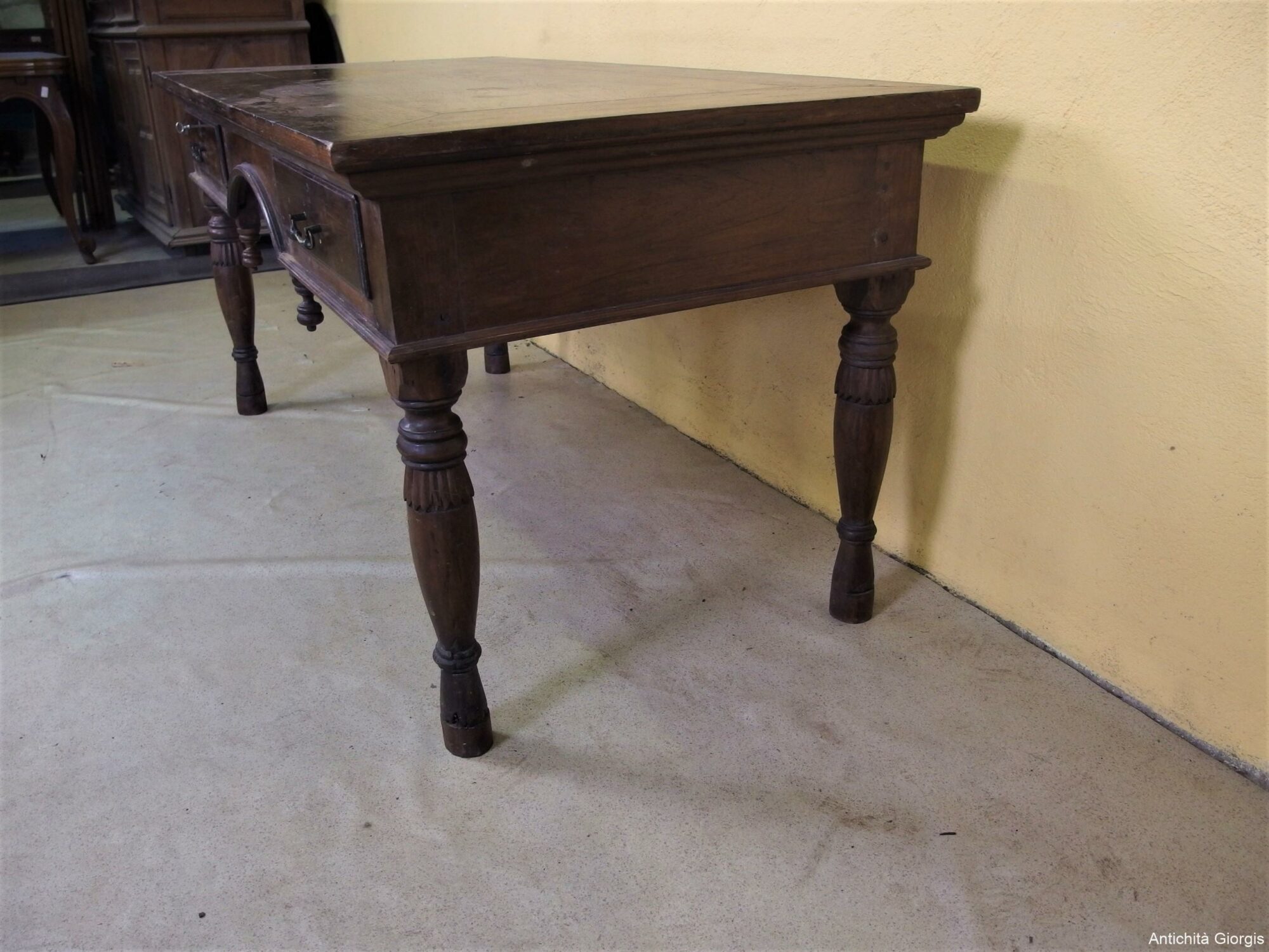 TAVOLO-SCRITTOIO RETTANGOLARE IN NOCE EPOCA 800 - immagine 8