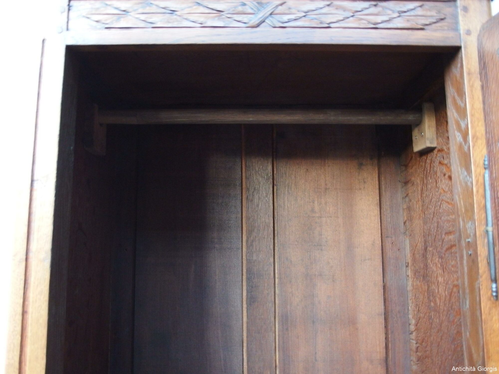 ARMADIO PROVENZALE A UNA PORTA IN ROVERE FRANCIA 800 RESTAURATO - immagine 14