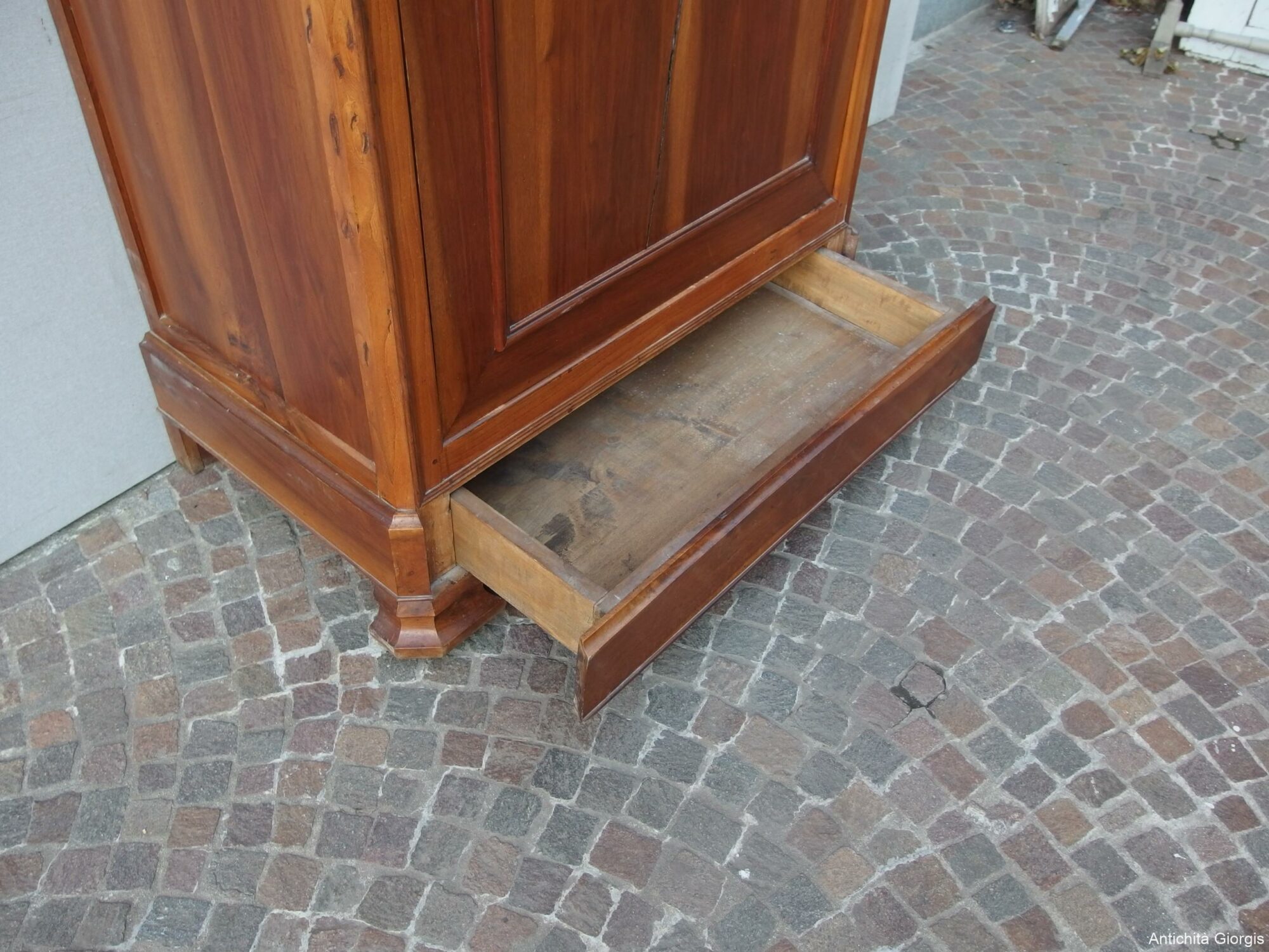 ARMADIO IN NOCE A UNA PORTA STILE LUIGI FILIPPO RESTAURATO - immagine 8