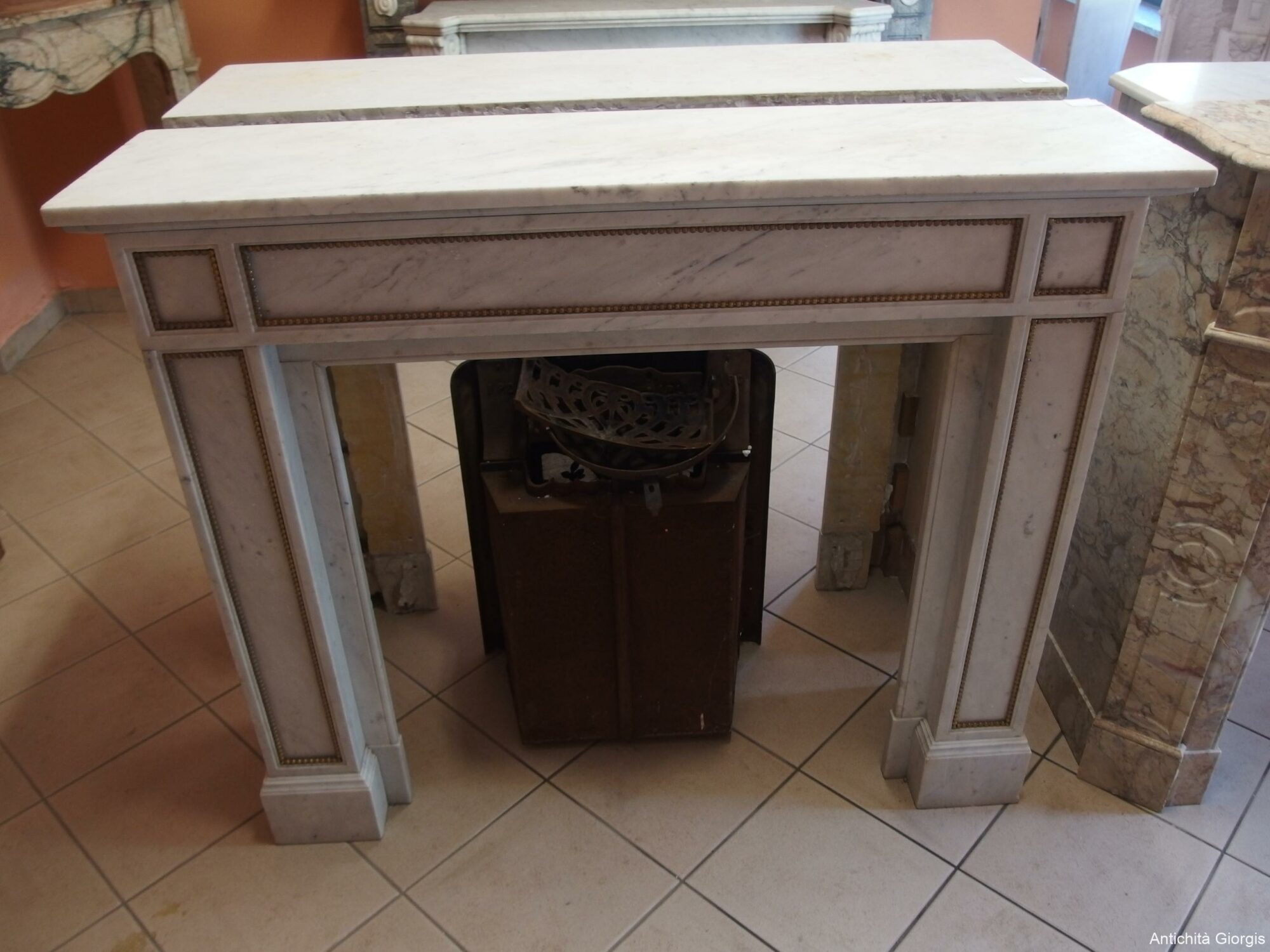 COPIA DI CAMINI IN MARMO BIANCO CARRARA STILE IMPERO  EPOCA 800 - immagine 8
