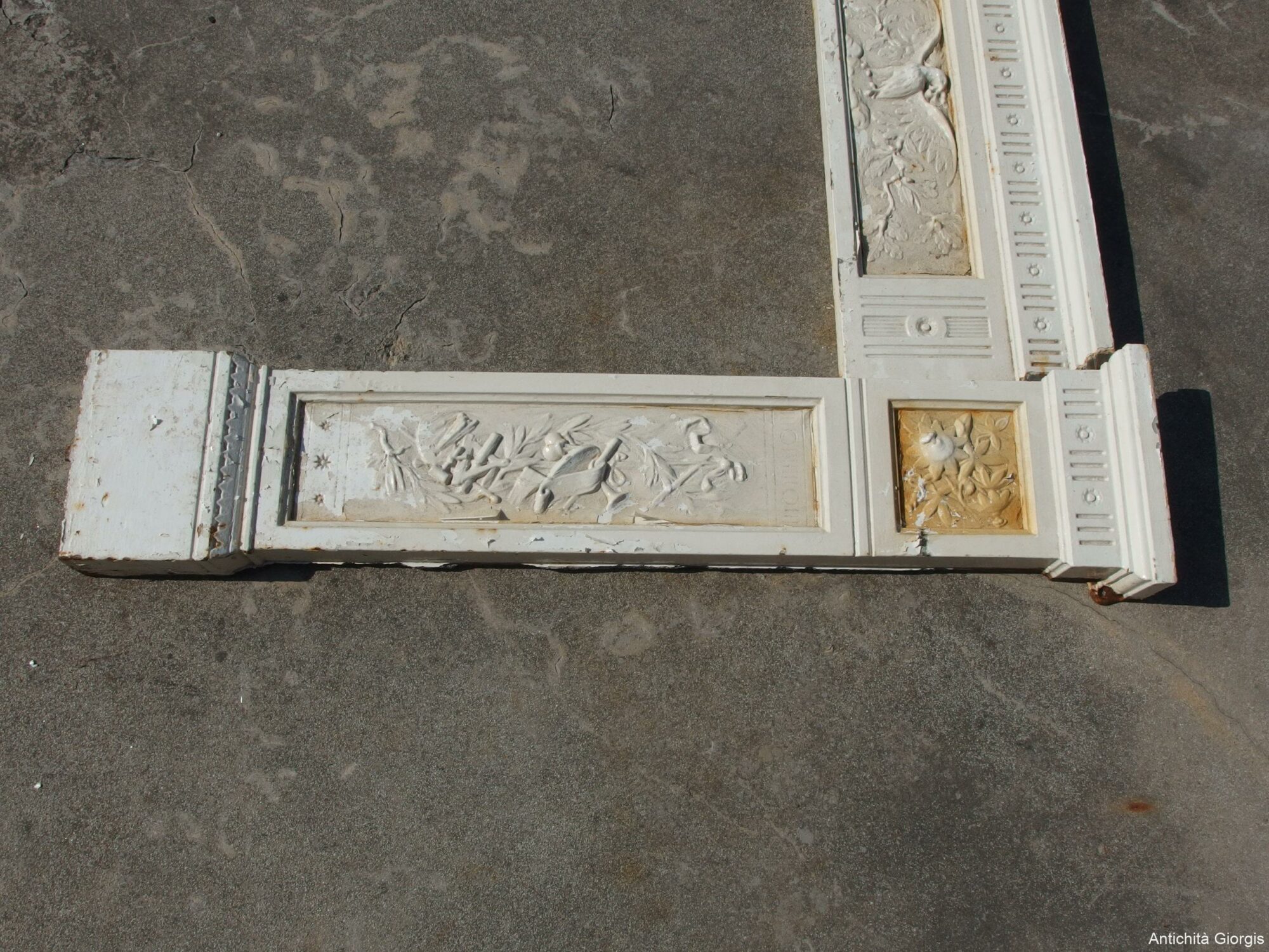 CORNICE DA CAMINO IN GHISA EPOCA SECONDA META' 800 FRANCIA - immagine 3
