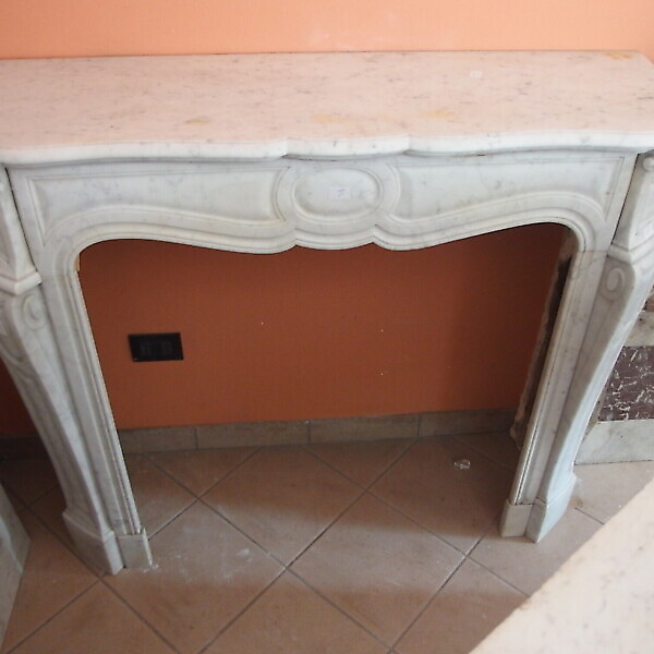 POMPADOUR IN MARMO BIANCO CACCARA EPOCA 800 STILE LUIGI XV DI ORIGINE FRANCESE