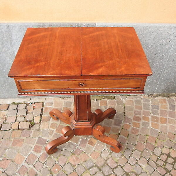 TAVOLINO-TOILETTE IN PALISSANDRO STILE CARLO X EPOCA META' 800 FRANCIA