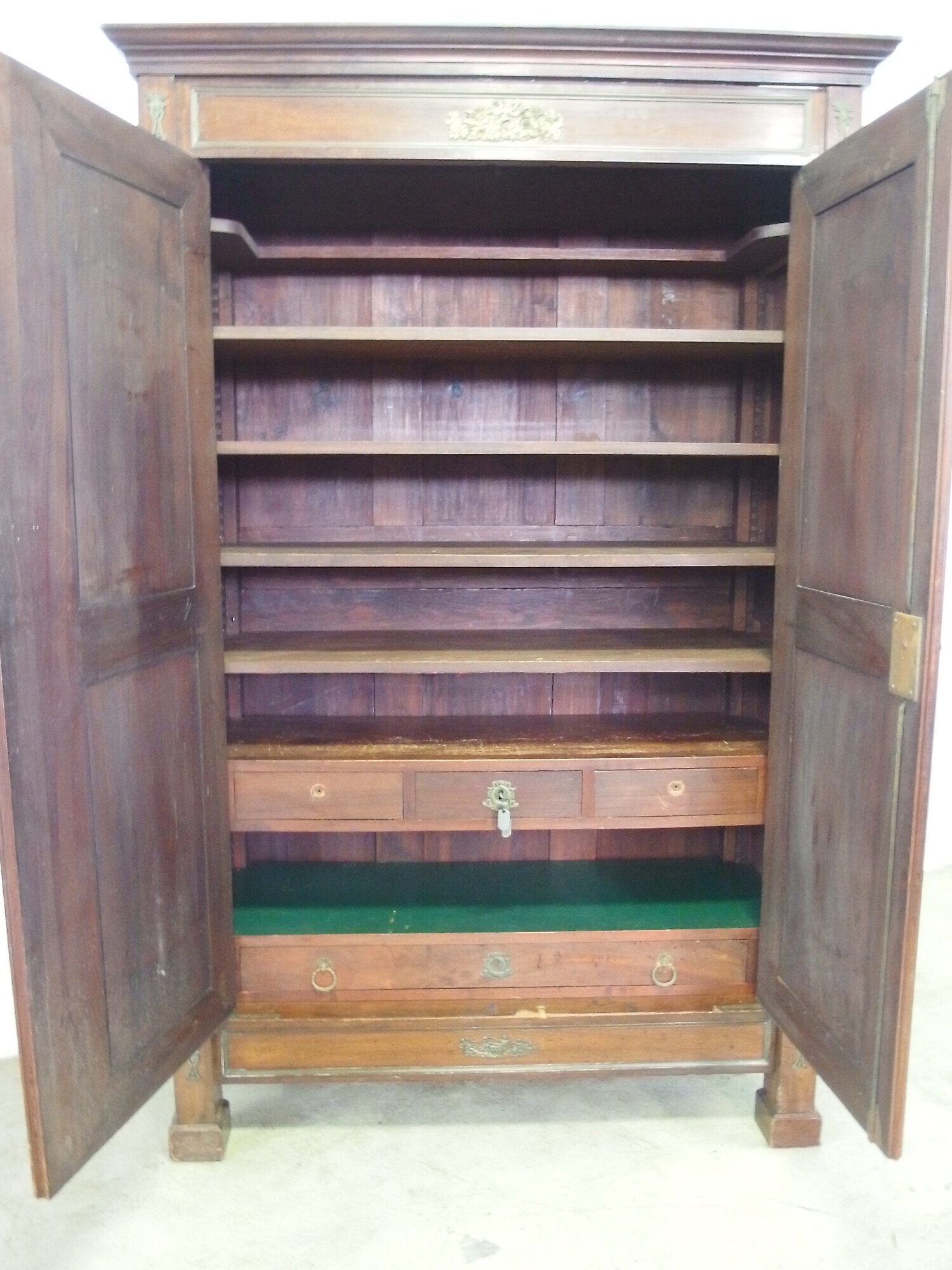 ARMADIO IN NOCE A DUE PORTE STILE IMPERO CON BRONZI EPOCA PRIMI 800 FRANCIA