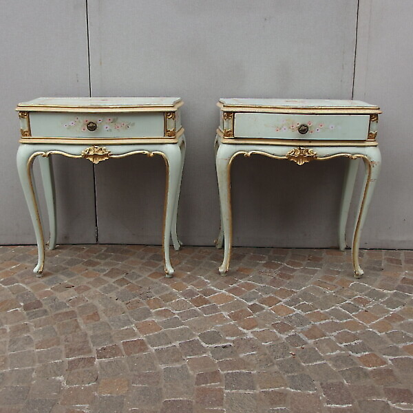 COPIA DI COMODINI LACCATI STILE VENEZIANO EPOCA 900