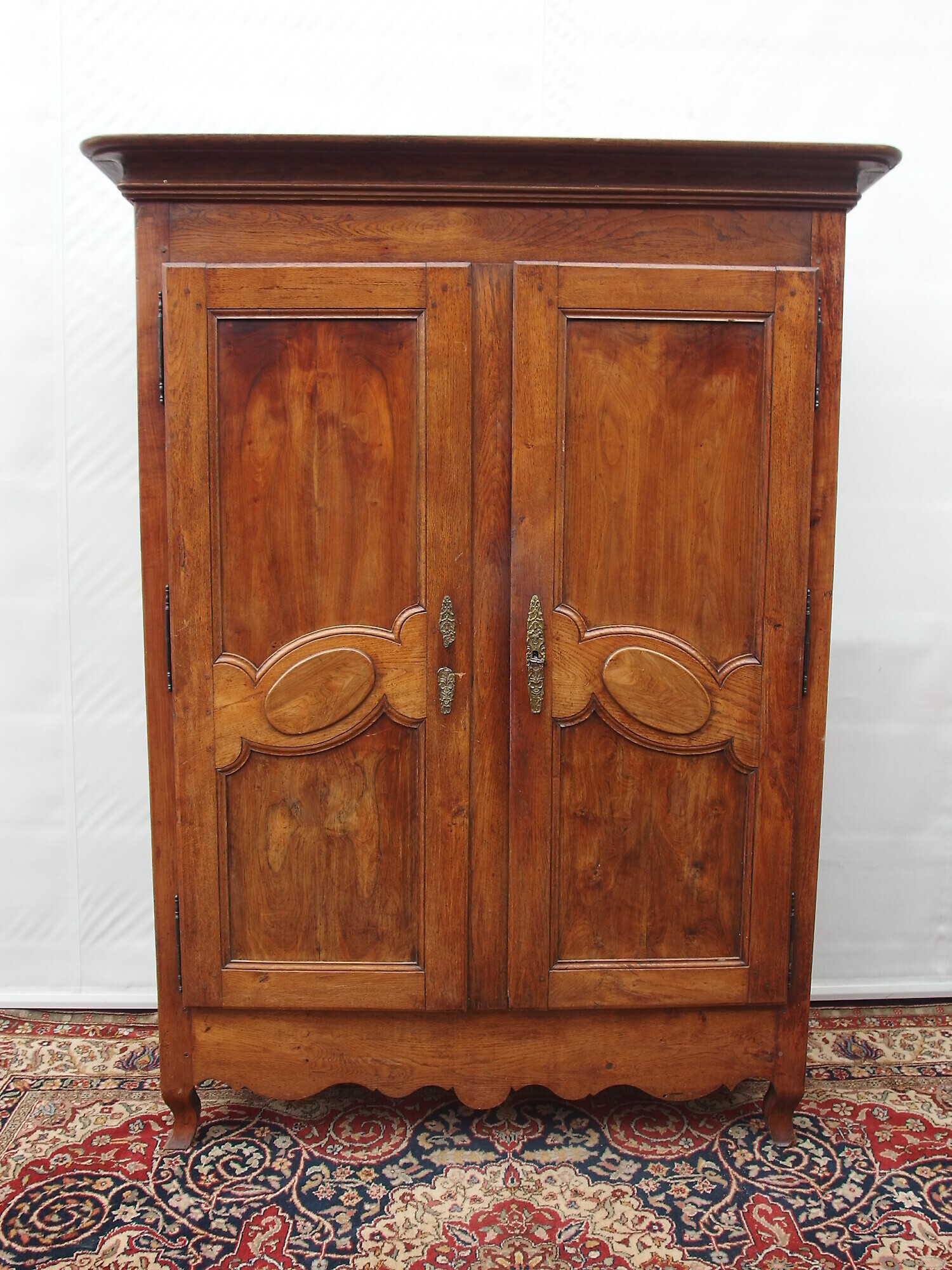 ARMADIO A DUE PORTE PROVENZALE EPOCA 800
