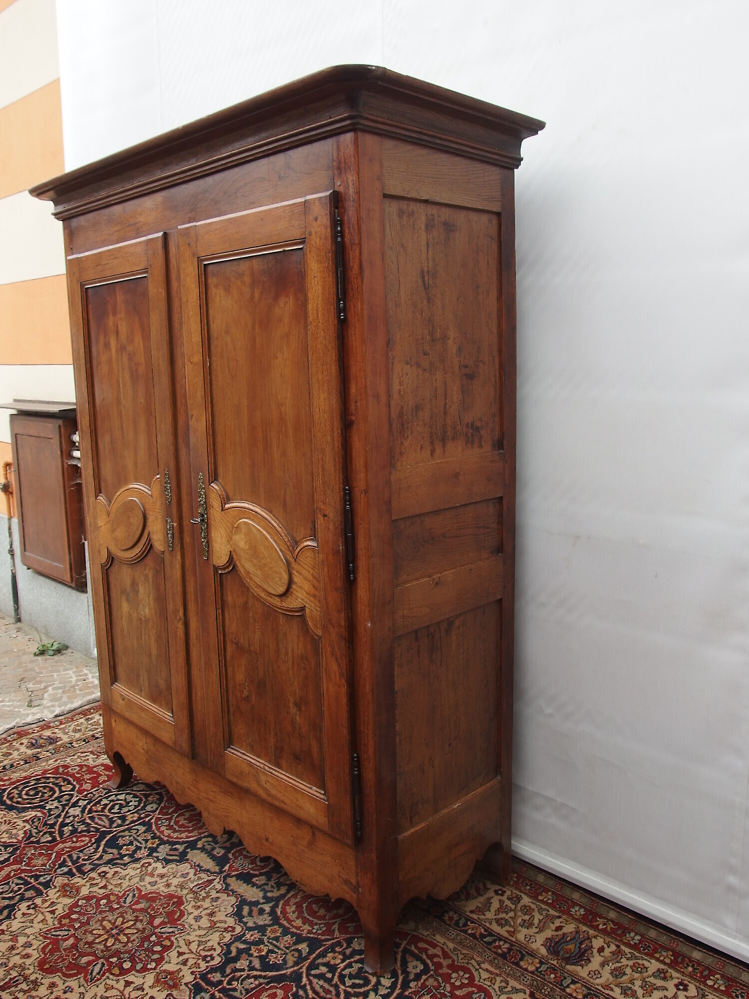 ARMADIO A DUE PORTE PROVENZALE EPOCA 800